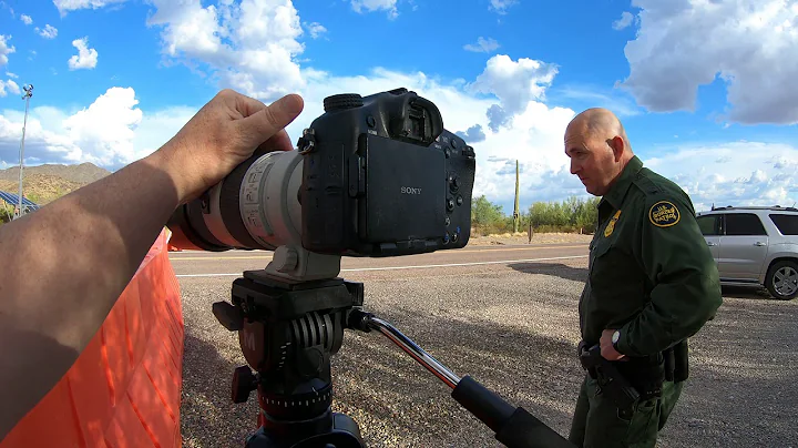 U.S. Border Patrol blocks Pedestrian Access from T...