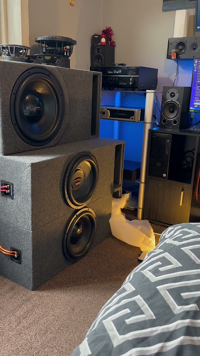 Playing lows on the subs (28-20 HZ) #subwoofer #soundsystem #behringer #speaker #subwooferbass