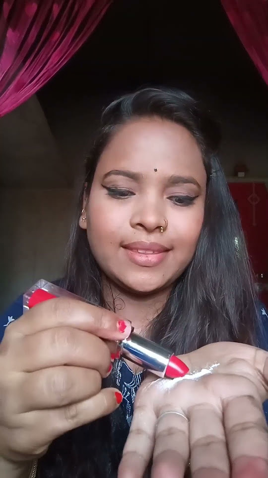 glossy lipstick ko matte lipstick lagane ka hack makeup lipstick 