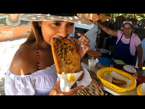 They said These are the Best Empanadas on the Island 🏝 🇻🇪