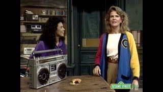Classic Sesame Street - Candice Bergen's Boombox