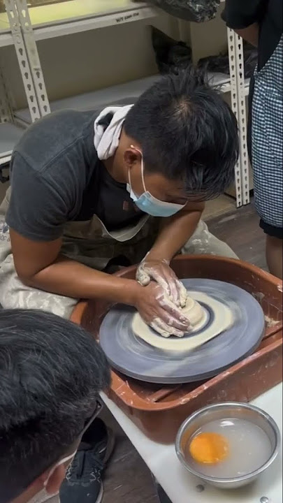 Basic Pottery Wheel Class – Tahanan Pottery Shop