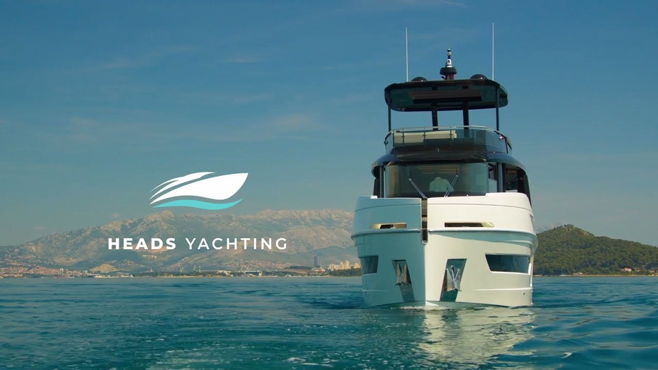 BLUE MOON HEADS YACHTING YouTube