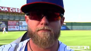 taylor davis cant take his eyes off you