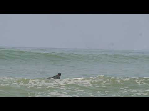 Surf día soleado en barranquito lima Perú