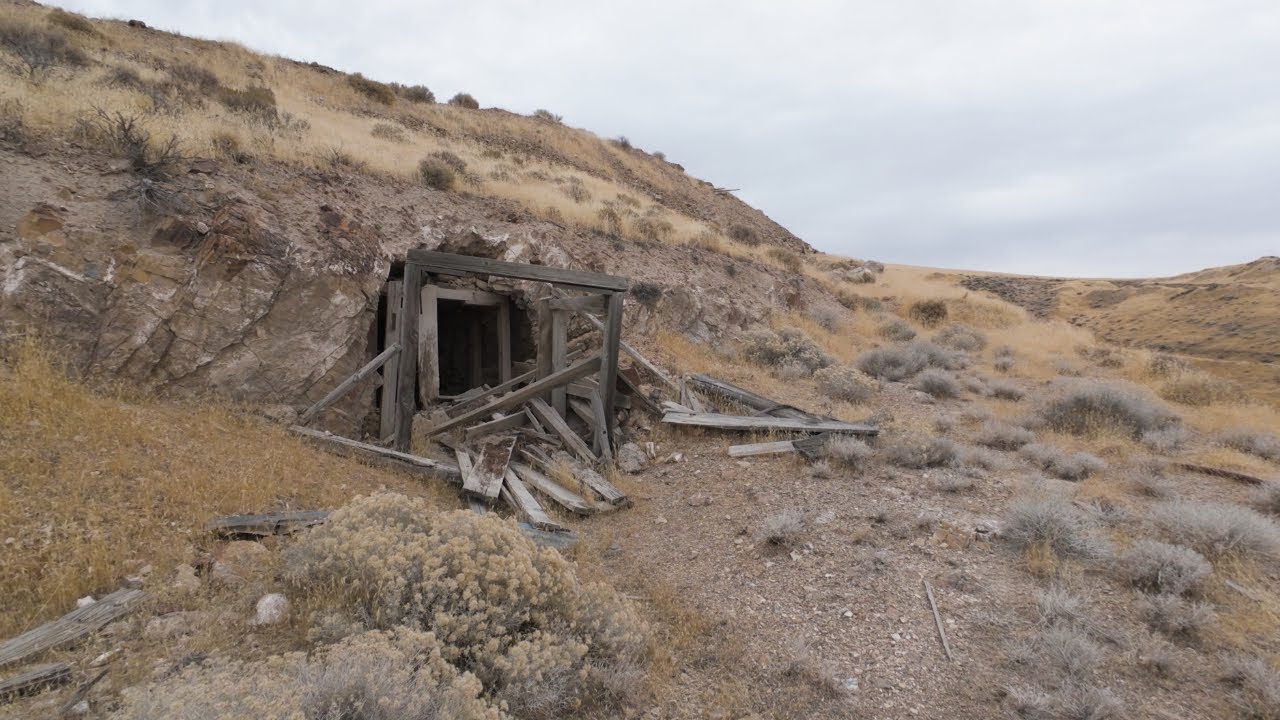 Deep Dive into This Collapsing Abandoned Mercury Mine!