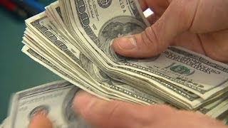 survey shows americans struggle when it comes to saving