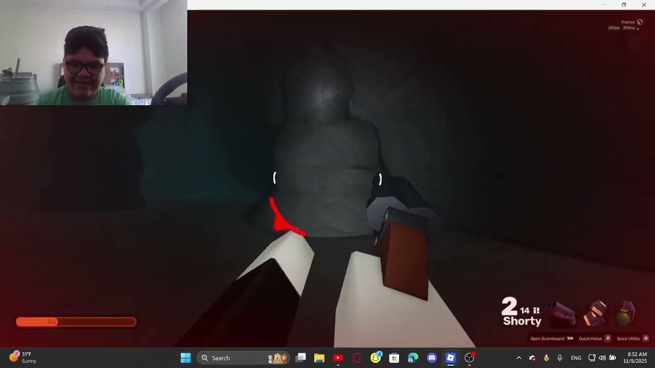 Playing random gams on roblox with bananaking(part1)