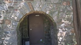 Back of Crazy Castle #meltology 