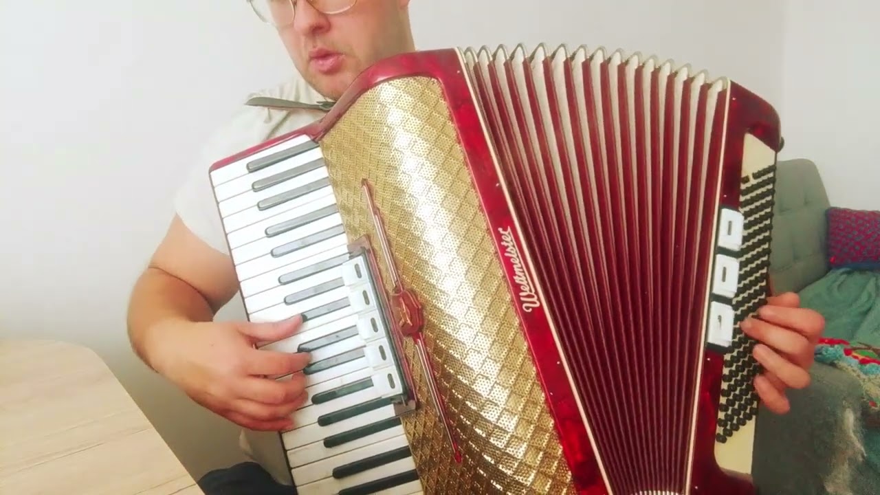 Siedzę pół nocy w okienku