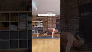 FIRE FLOW🔥yoga to empower and energise✨tap to practise with me! #yoga #yogateacher #vinyasaflow