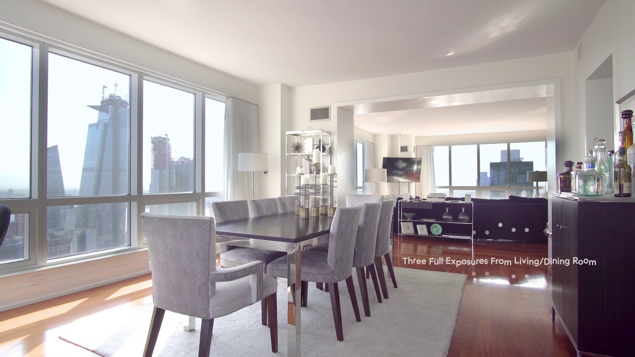 350 West 42 Street / Darren Kearns