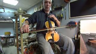 Тест экспромт звука трёх разных скрипок в мастерской Антона Юрьевича Хорина в Петербурге, опрос.