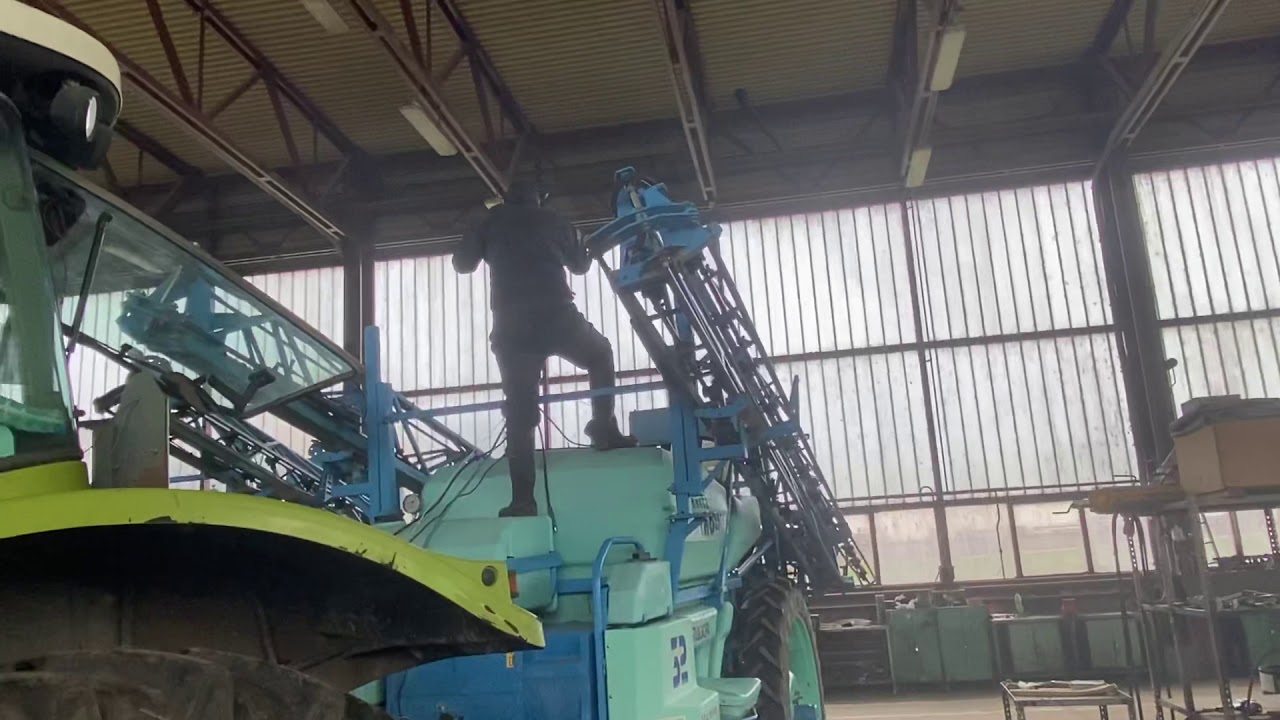 Permetező (Berthoud) műanyagjavítása- Plastikom Kft, Vegyszerező műanyagjavítása helyszíni kiszállás