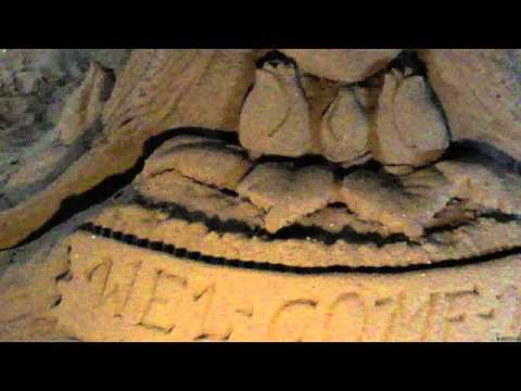 Amazing Sand Art "WEL-COME 2015".... Something By Parrots.
