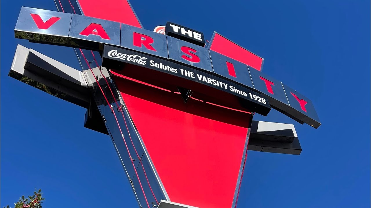 Посещение культового ресторана Varsity в Атланте, штат Джорджия