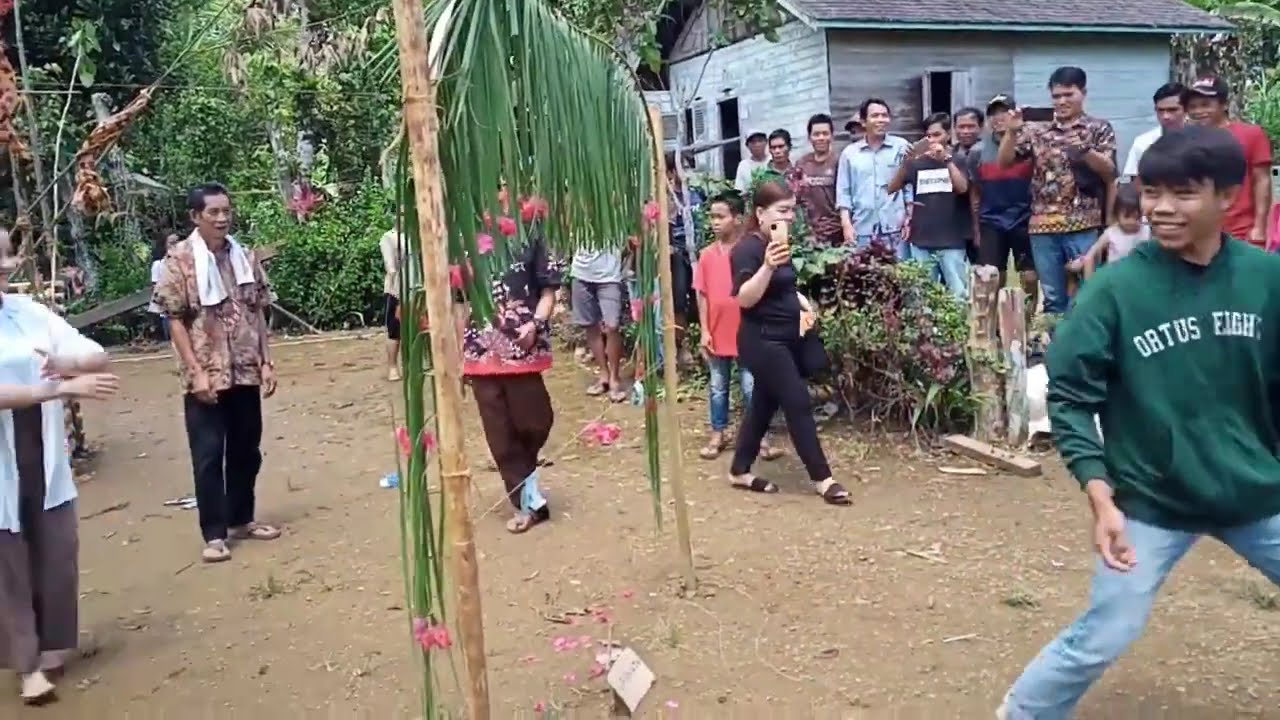 Bunga pukulan KUNTAU (lawang sakepeng) Dayak Siang Desa Kolam Murung Raya