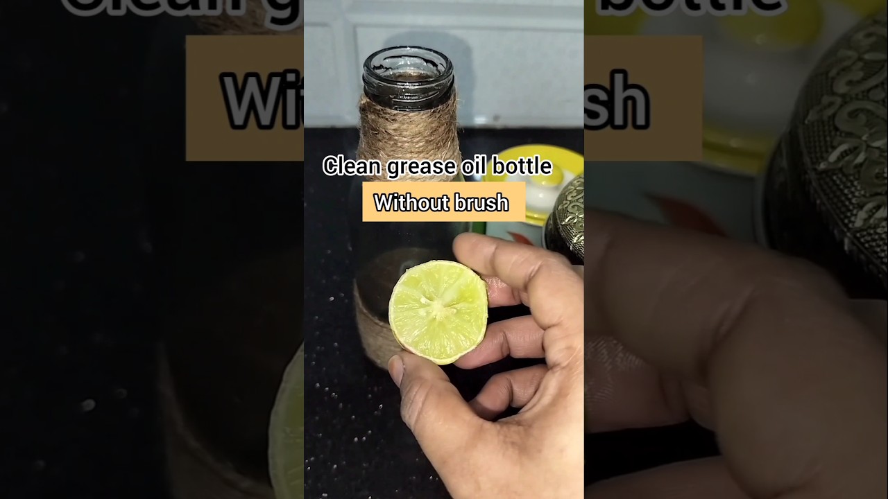 Clean Cooking Oil Bottle Without Brush| Easy Kitchen Hack | బాటిల్ శుభ్రం చేయండి Without Tools