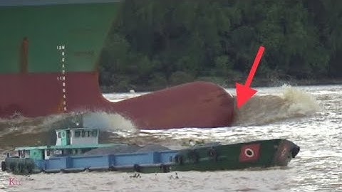 Sà Lan Bất Chấp Nguy hiểm ,Đua Với Tàu Chở container 33.534 Tấn