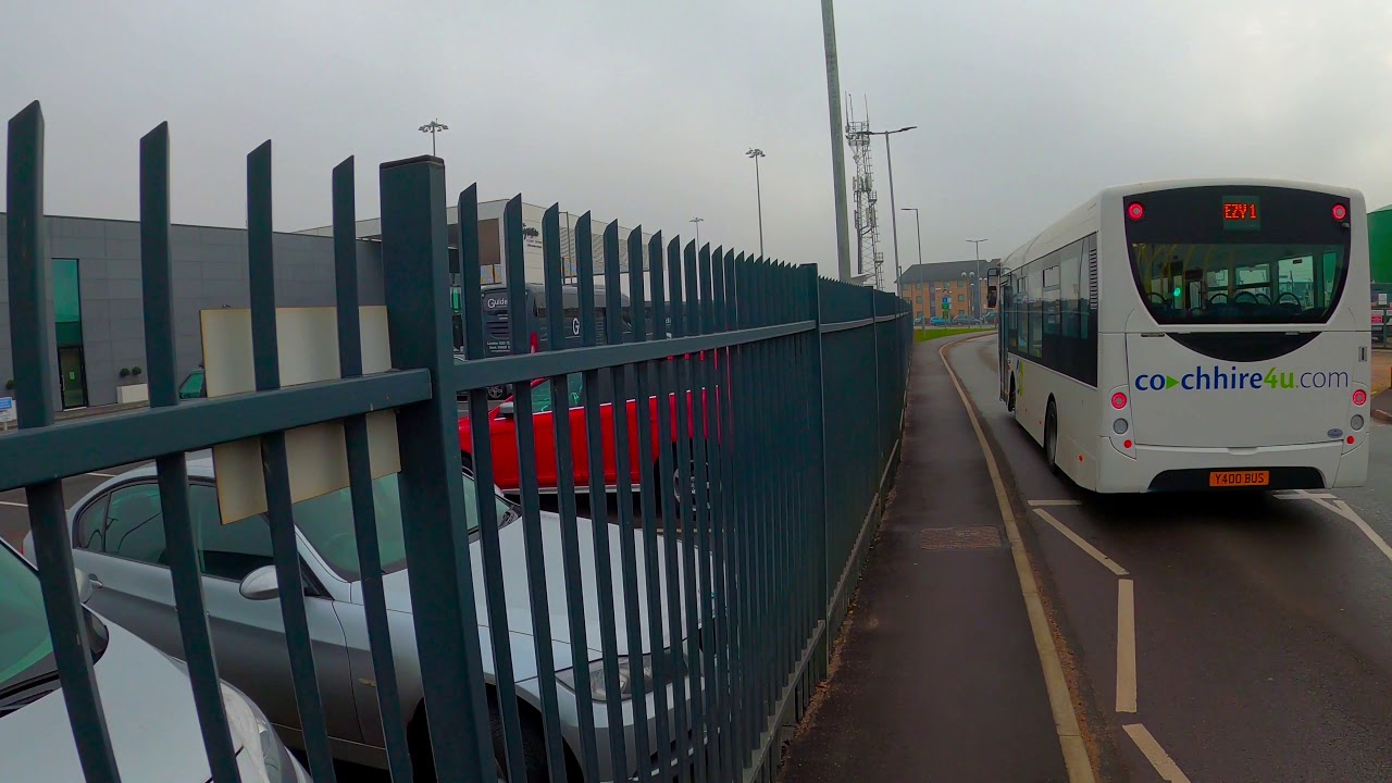 Walking Around Luton Airport (4K)