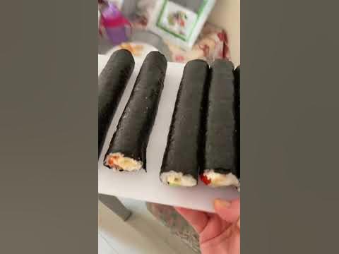Мужчина в синих трусах - YouTube