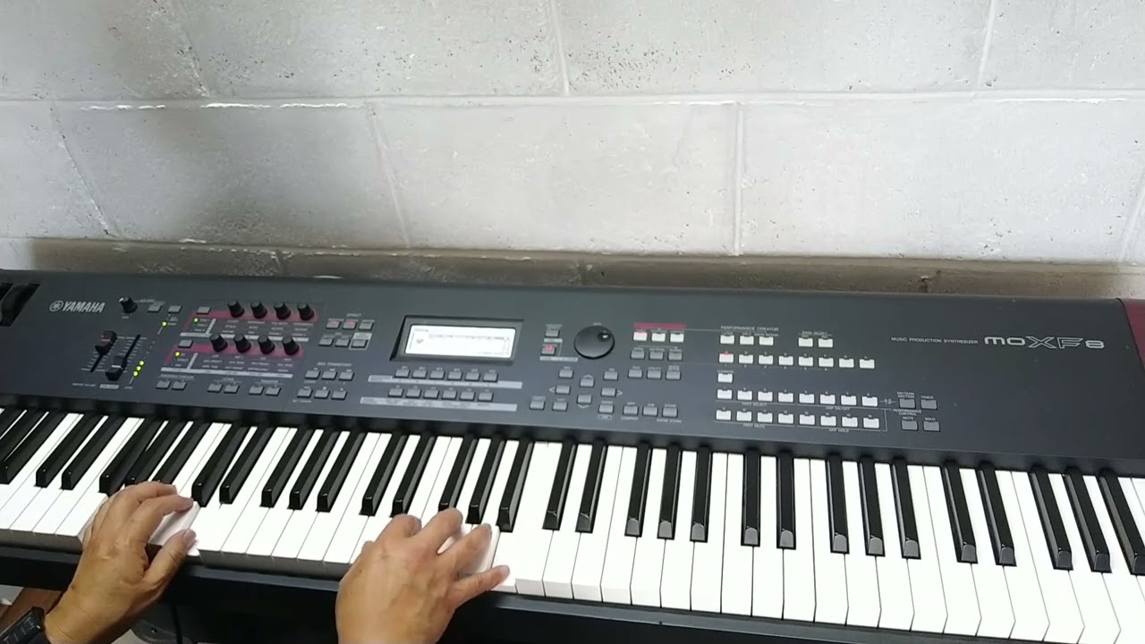 Himno - Mas allá del Sol.