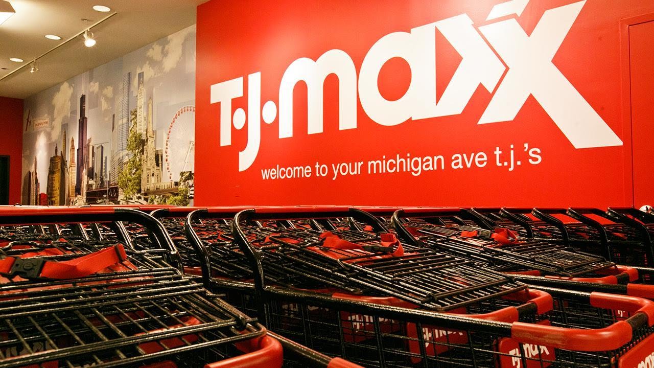 Department Stores Getting Crushed, Cramer Says Buy TJX, Ross Instead