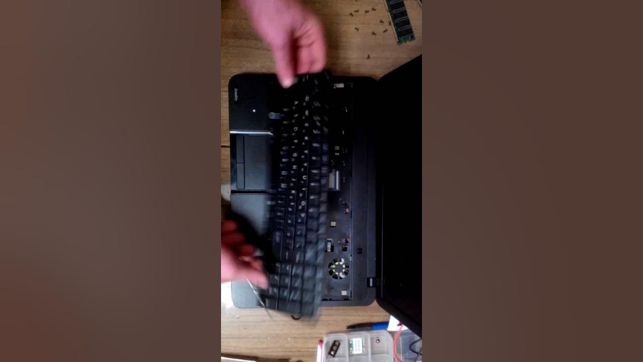 Как разобрать ноутбук тошиба satellite l850 Toshiba Satellite L850-C9K: цены характеристики фото где купить