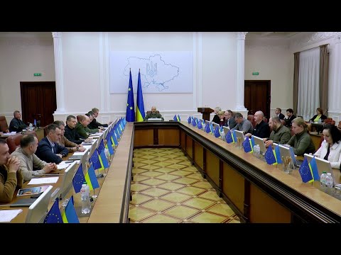 На відео з 03-30