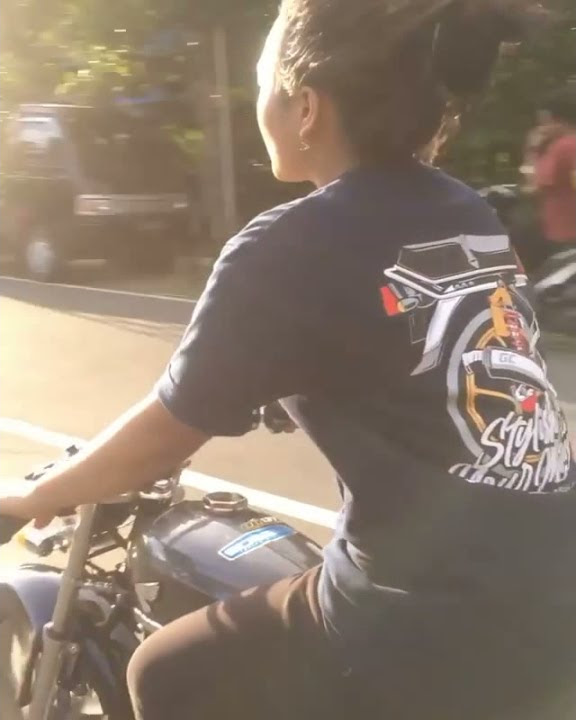 Story WA herex terbaru viral Cewek cantik