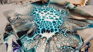 Shelee Bloom Technique | Cool Contrasting Colors | Acrylic Pouring