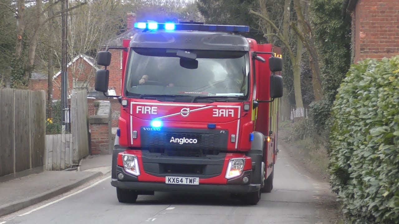 Suffolk Fire & Rescue Service - Newmarket WrC Responding - YouTube