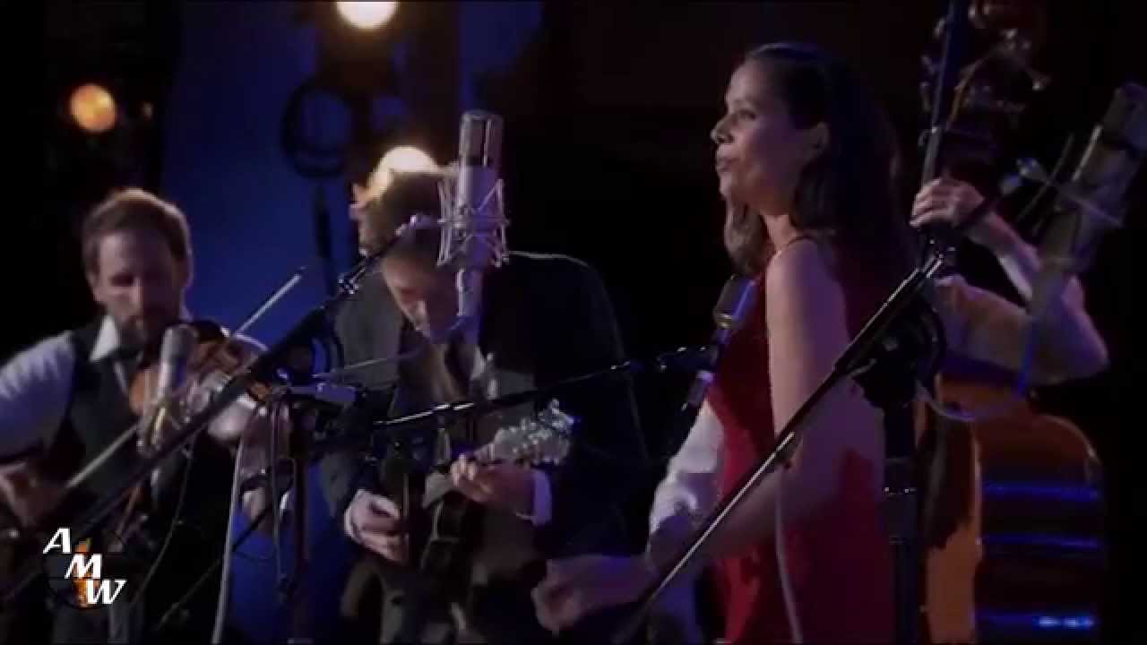 S’iomadh Rid (The Dhith Om / Ciamar A Ni Mi) - Rhiannon Giddens - HD (1080p)