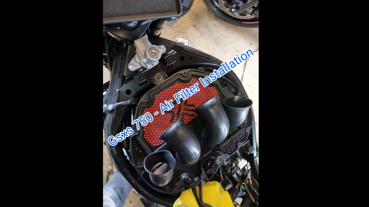 Suzuki GSXS 750 - Filter Install 