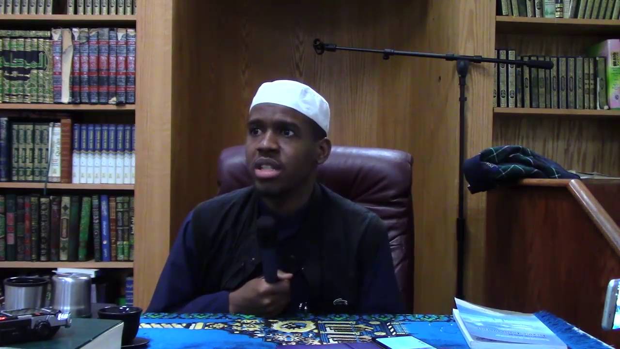 Is Praying "Maliki" w/ Hands Down from the Sunnah?