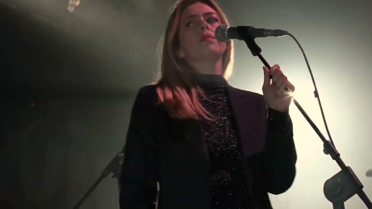 Lowinsky - Brucia (Official Video)