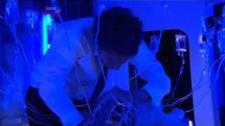 Frankenstein's Wedding -Andrew Gower sings Wires.AVI