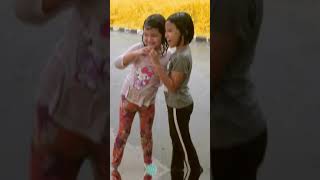 Mandi Hujan Bareng Sahabat