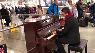 People were shocked: at the London train station chords