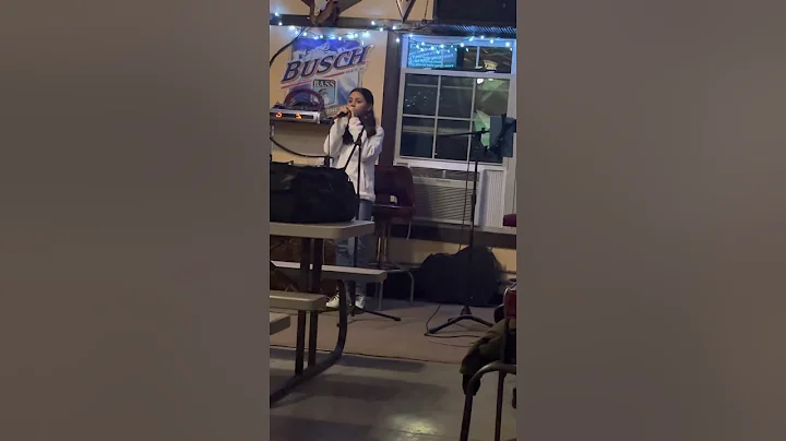 Rihanna singing Jolene