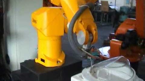 Used Staubli robots at Eurobots.net - Staubli RX90 with CS7 controller