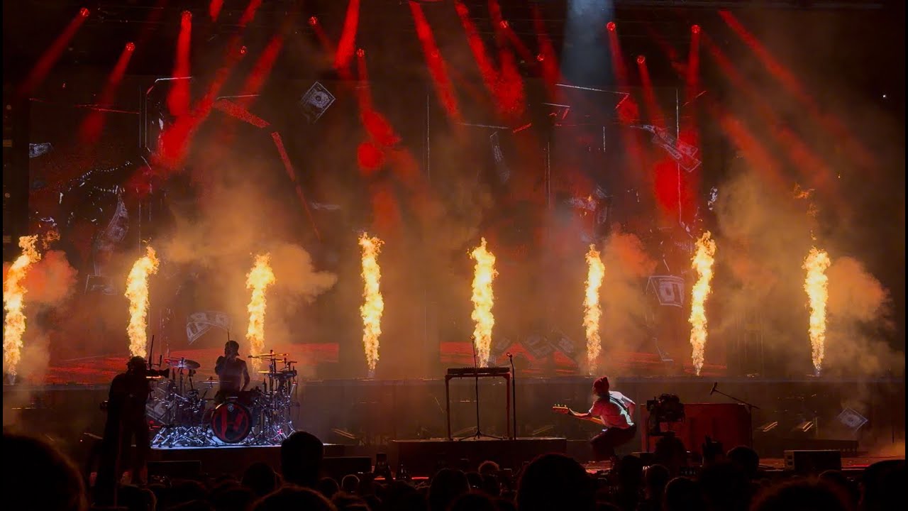 Twenty One Pilots - Guns for Hands/Stressed Out (Live in Hartford, 9-30-25) (FULL SHOW PART 20)