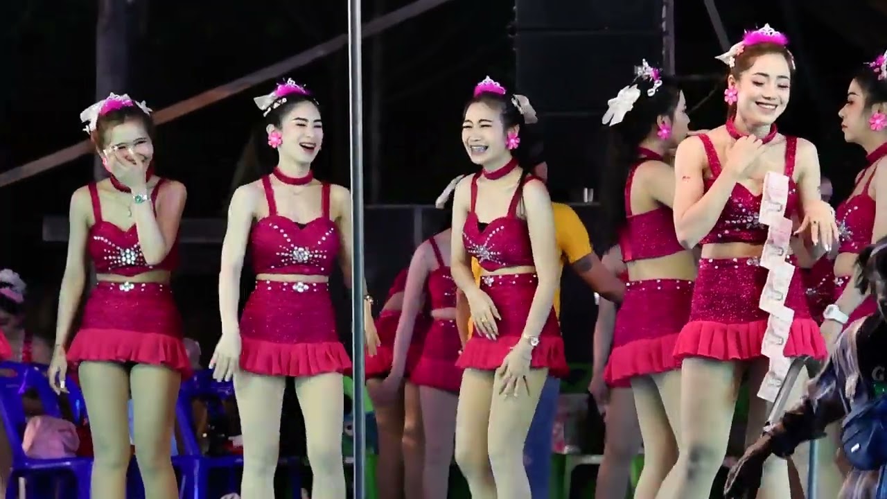 งานปิดทองประจำปีวัดเจริญศรีมณีผล🌈ช่างกล้อง:เมกกะวิทยา🌈#รำวงบ้านฉันเพชรบุรี🌈มังคุดเพชร🌈#นางรำเพชรบุรี