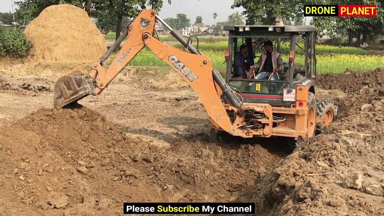 Case Backhoe Loader Making A Drain / Cutting Soil YouTube