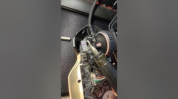 Razer Basilisk V3 is stuck in a free scroll easy fix to bring it back, clicking.