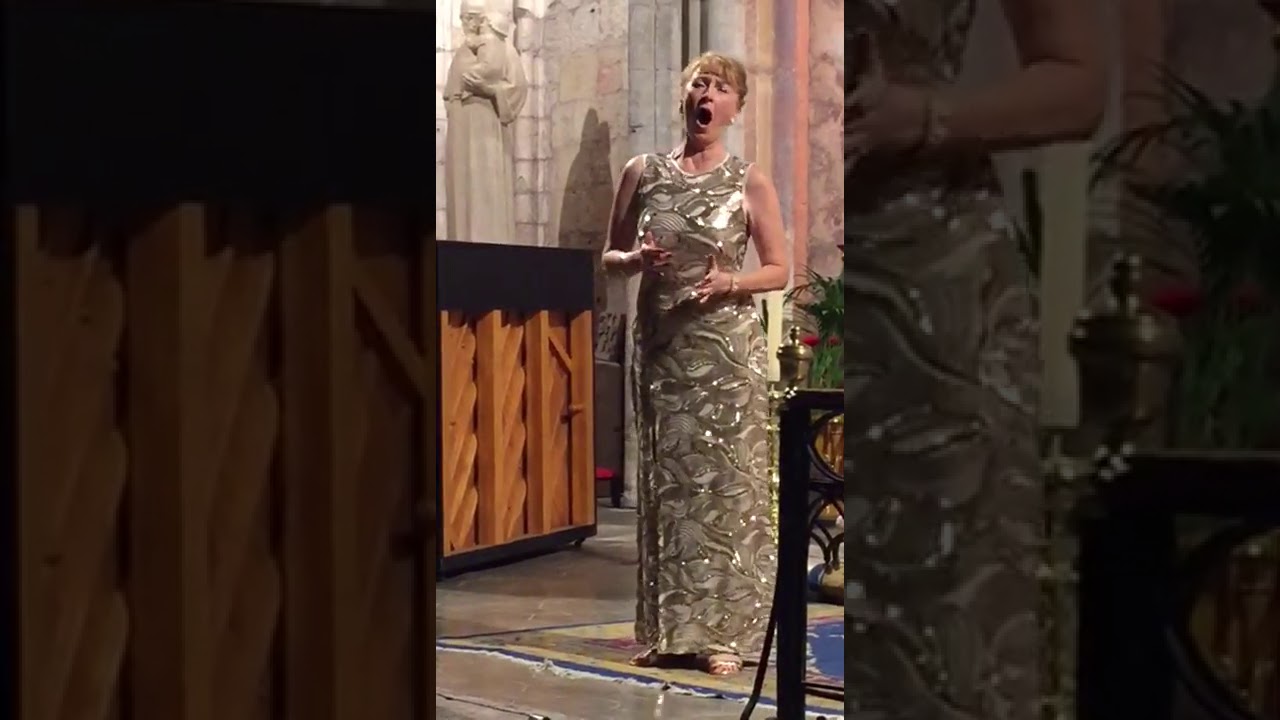Kathryn Smith sings Ave Maria - Caccini - Church of St. Majan VIllemagne l'Argentiere
