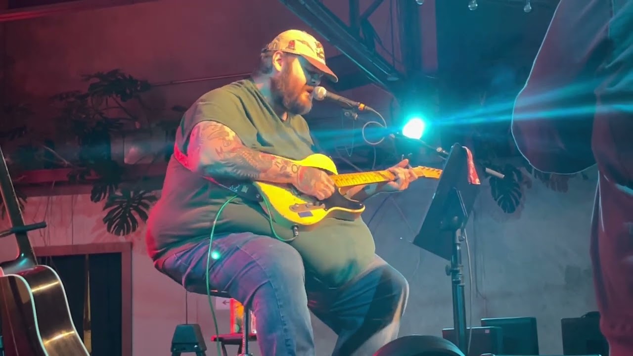 John Moreland, The Backroom, Colectivo Coffee Milwaukee, WI 10.5.22