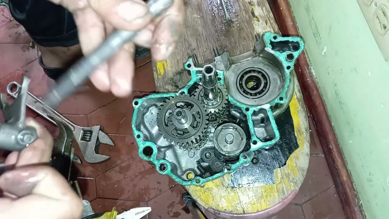 DESARME 🔧 REPARACION 🪛 MEJORAS🚀🤔 DE MOTOR SUZUKI TS125 CON BAJO PRESUPUESTO // PARTE 3📹