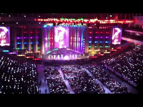 2012 AMeiZING 張惠妹台北演唱會   彩虹 動人感謝版)