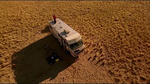 Breaking Bad - Season 2 OST - 2.09 - 01: No Signal